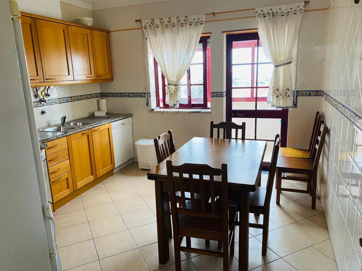 Swordfish Beach Apartment Peniche Exteriör bild